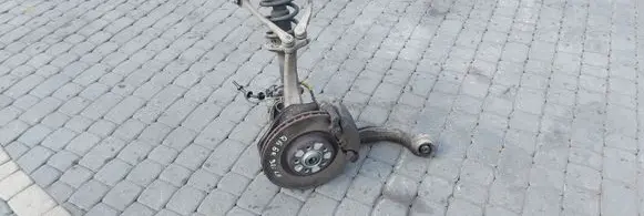Audi Q5 SQ5 Front wheel hub spindle knuckle
