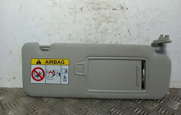 Sun visor