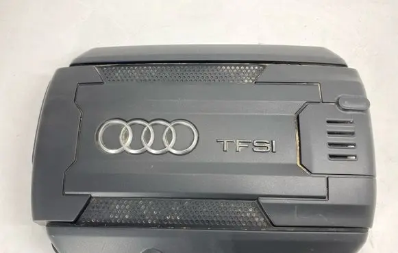 Audi A3 S3 8V Engine cover (trim) 06K103925 6K103925K 6K103925BT