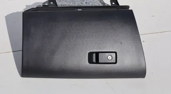 Volvo V60 Glove box 39809228