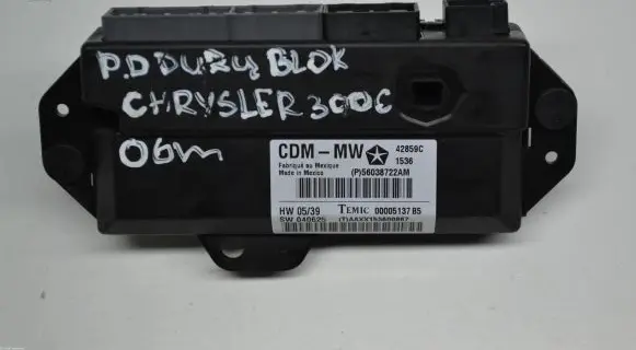 Chrysler 300 - 300C Door control unit/module 56038722AM