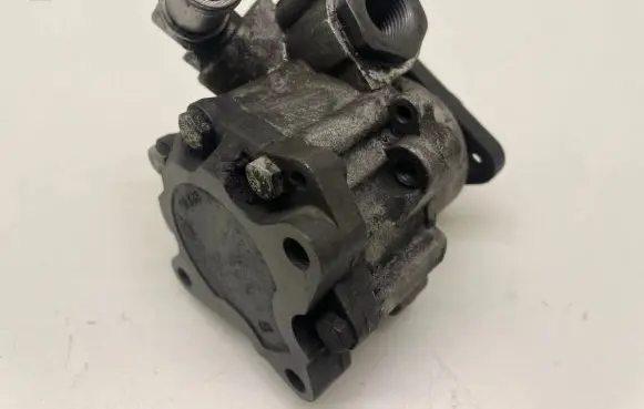 Audi Q7 4L Power steering pump