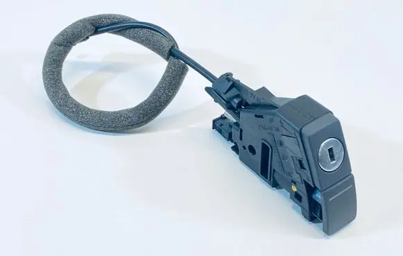 Volkswagen Phaeton Glove box lock 3D1857148B