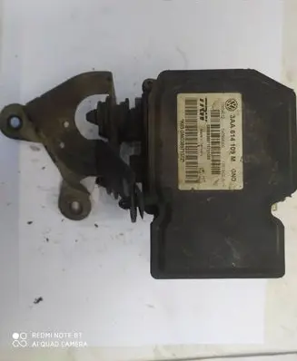Volkswagen PASSAT B7 ABS Pump 3AA614109M 17654032 54085806B