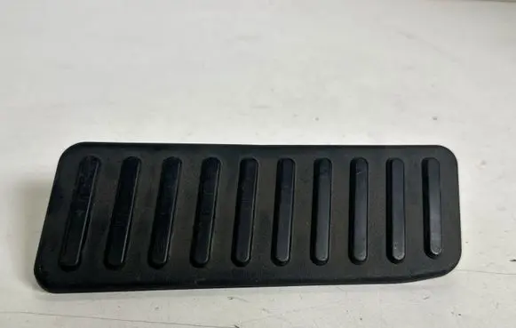 Ford Mustang VI Foot rest pad/dead pedal FR3B6312020