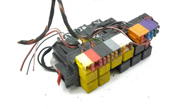 Mercedes-Benz S W220 Fuse module A0295450432 05045114 04511448001201