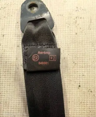 Peugeot 206 CC Front seatbelt 049061
