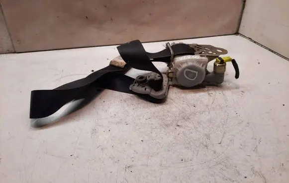Toyota Corolla Verso E121 Front seatbelt 7K3420P 0431058