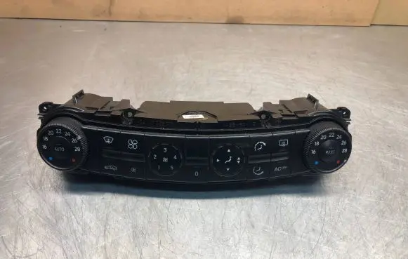 Mercedes-Benz E W211 Climate control unit 2118300085 FW0303 Q00102203