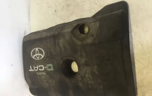 Toyota Corolla Verso E121 Engine cover (trim)
