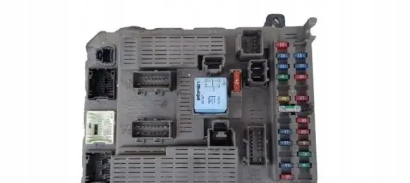 Citroen C5 Fuse module 9647448280