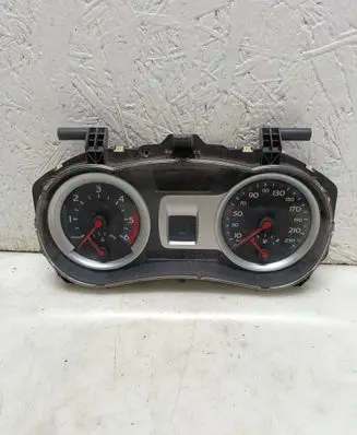 Renault Clio III Speedometer (instrument cluster) 8200761861N
