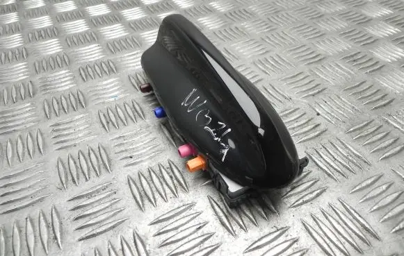 Volvo S90, V90 Aerial antenna amplifier 31438104