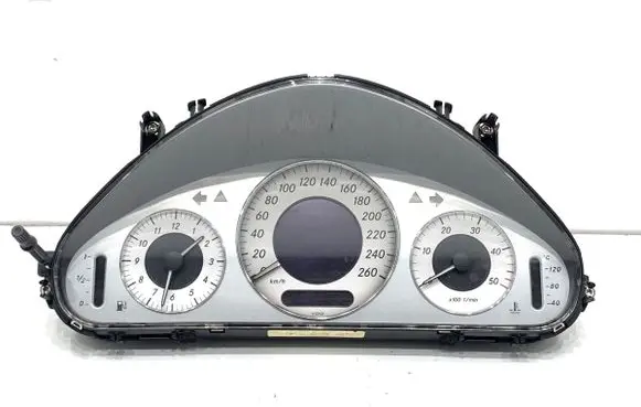 Mercedes-Benz E W211 Speedometer (instrument cluster) A2115405711