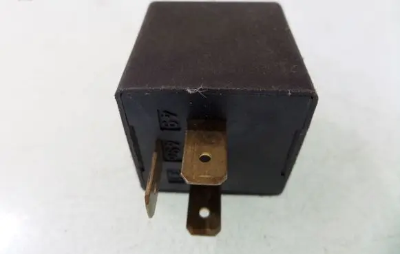 Volkswagen Golf III Other relay 111953227D 719041