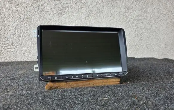 Volkswagen Tiguan Radio/CD/DVD/GPS head unit