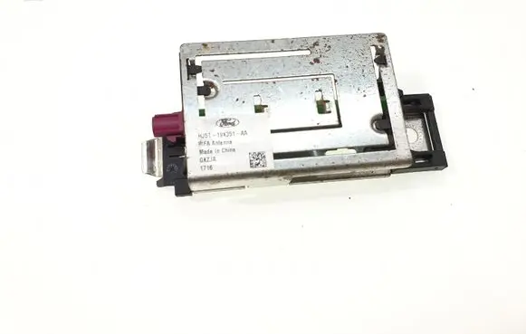 Ford Escape III Radio antenna HJ5T19K351AA