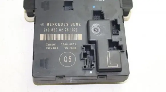 Mercedes-Benz CLS C219 Door control unit/module 2198200226