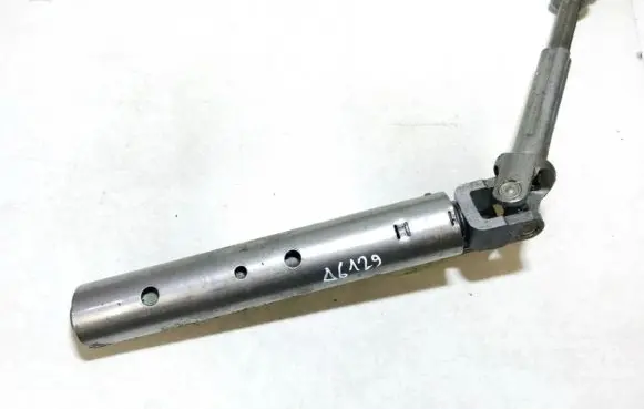 Volkswagen Golf IV Steering wheel axle