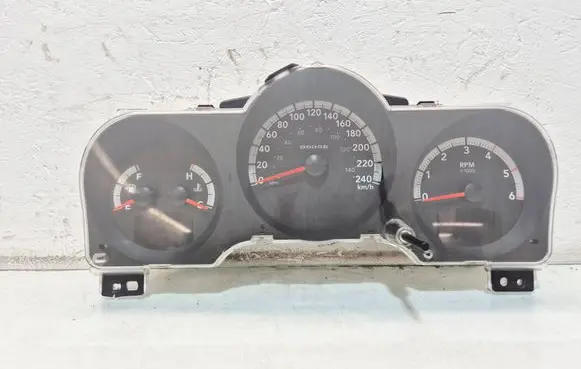 Dodge Nitro Speedometer (instrument cluster) 05172372AA