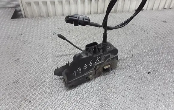 Renault Megane II Front door lock 