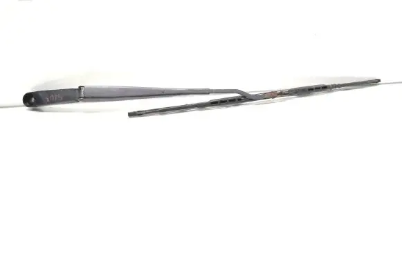 Nissan Pathfinder R51 Front wiper blade arm 6y2139568
