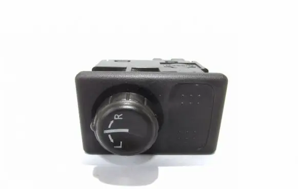 Nissan X-Trail T30 Wing mirror switch