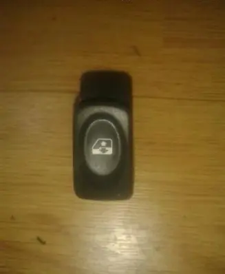 Renault Scenic I Electric window control switch 015