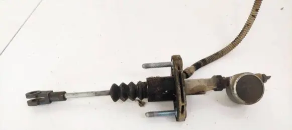 Opel Astra G Clutch master cylinder 90523769
