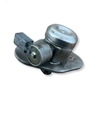 BMW 3 E90 E91 Fuel injection high pressure pump 756247306 1000068887 0261520041