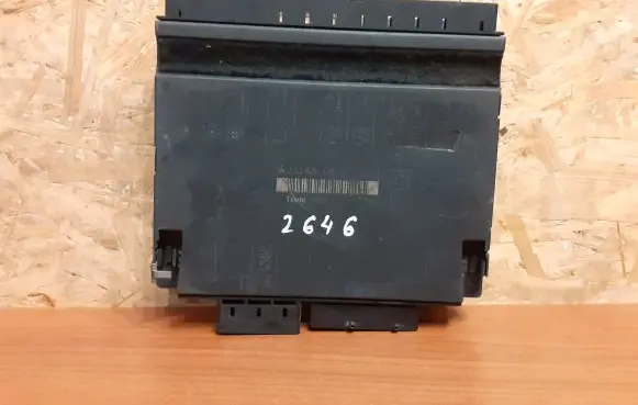Mercedes-Benz S W220 Seat control module 2208200826 2646