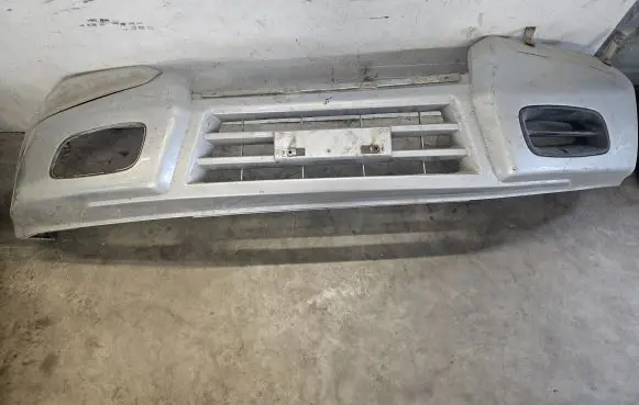 Mitsubishi Pajero Front bumper MR43724146