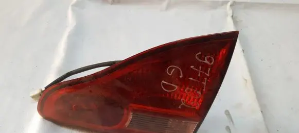 Toyota Avensis Verso Tailgate rear/tail lights