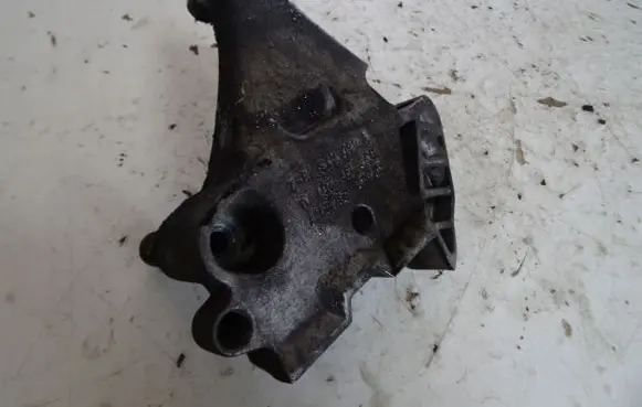 Seat Ibiza IV (6J,6P) Engine mounting bracket 03G199207G