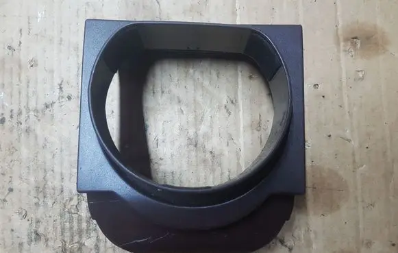 Steering wheel column trim
