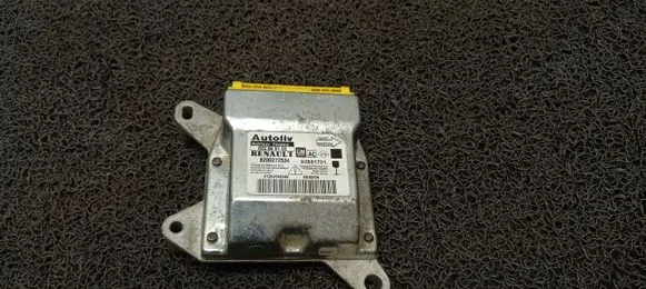 Renault Trafic II (X83) Airbag control unit/module 8200272534