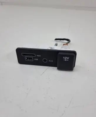 Land Rover Discovery Sport USB socket connector Fk7219c166bc