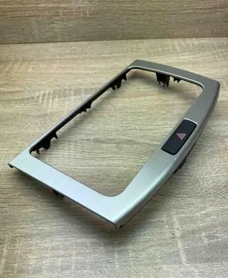 Volkswagen PASSAT CC Radio/GPS head unit trim 3AA858069