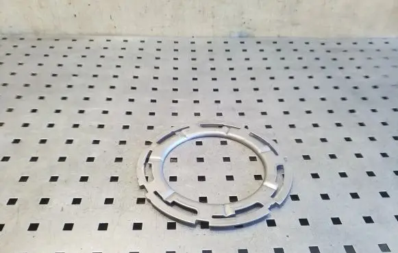Volvo XC90 In tank fuel pump screw locking ring/nut 