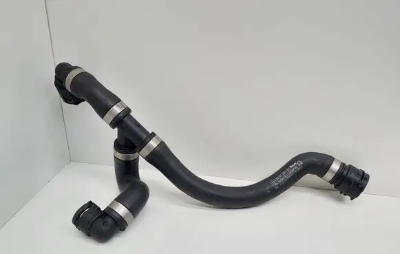 Mercedes-Benz C W205 Engine coolant pipe/hose A2055013291 P2271013N01