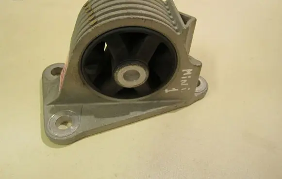 Mini One - Cooper R50 - 53 Engine mount bracket 22116756405