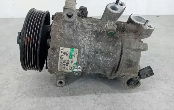 Volkswagen PASSAT B6 Air conditioning (A/C) compressor (pump) 