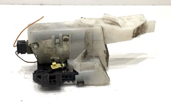 Renault Thalia II Front door lock 8200103795