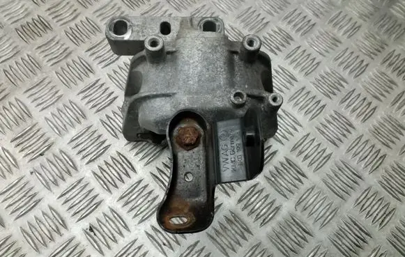Volkswagen PASSAT B7 Engine mount bracket 1K0199262CN 1K0199588