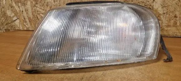 Front indicator light