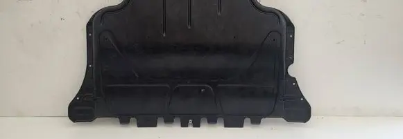 Volkswagen PASSAT B8 Engine splash shield/under tray 3Q0825236D