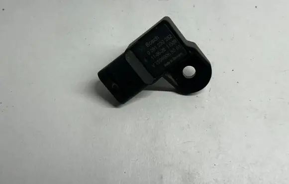 BMW 1 F20 F21 Air pressure sensor 0261230252
