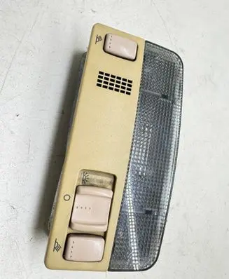 Volkswagen PASSAT B5.5 Front seat light 3B0947105C