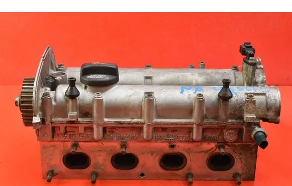 Volkswagen Golf IV Engine head 036103358F