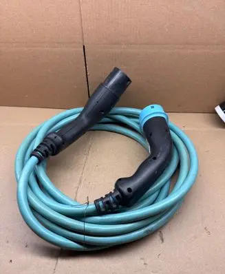Renault Zoe Electric car charging cable F968410 296957361R 031504101001000